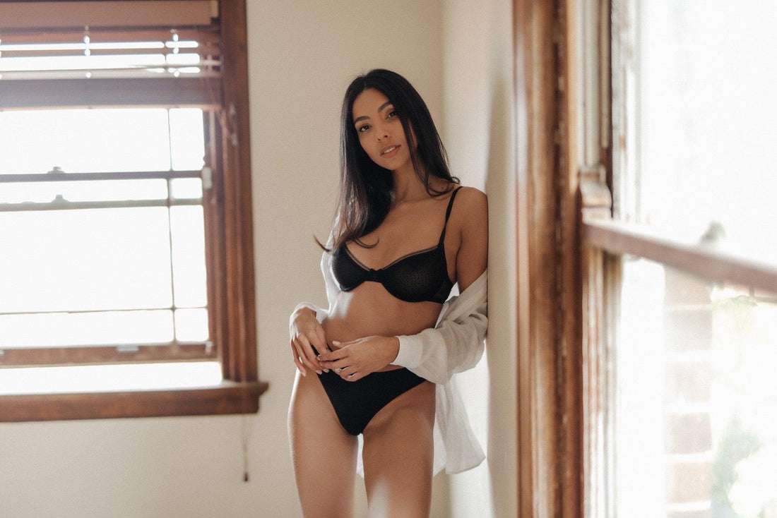 Women Black Lingerie Set Undone 