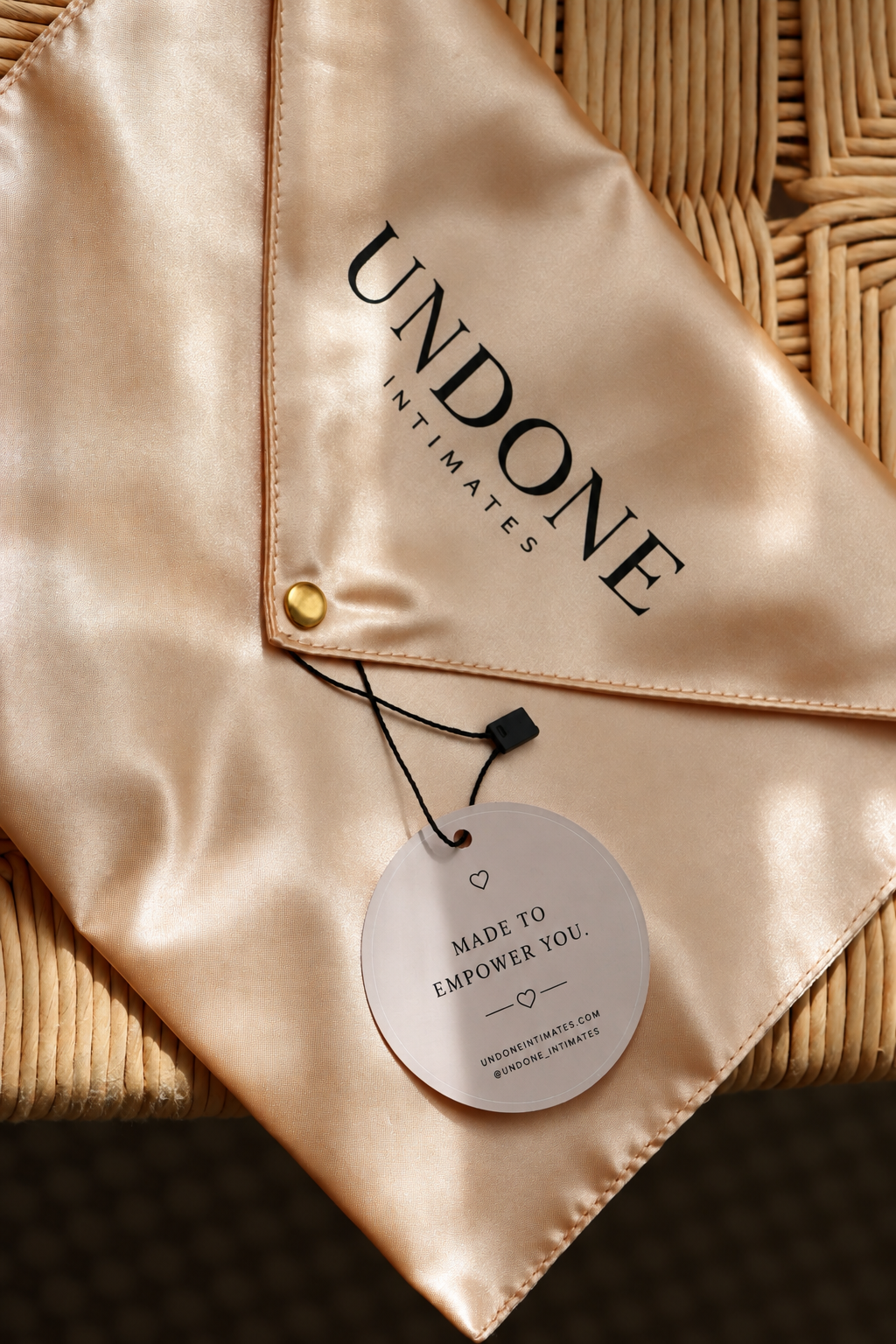 Undone Satin Packing